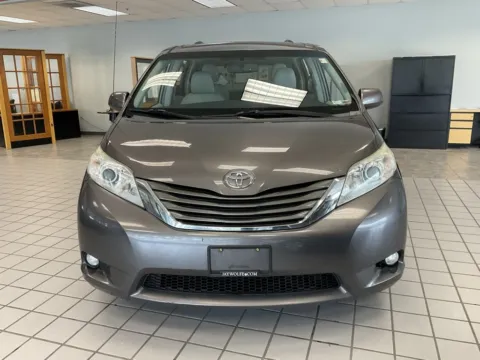 Photos of 2014 Toyota Sienna L for sale in Kansas City, MO at Jay Wolfe Auto Outlet