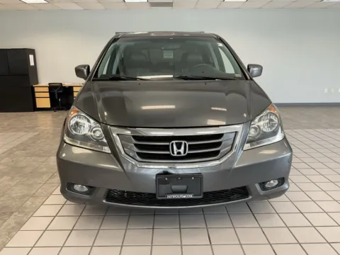 Photos of 2010 Honda Odyssey Touring for sale in Kansas City, MO at Jay Wolfe Auto Outlet