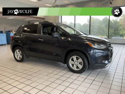 Blue 2018 Chevrolet Trax LT for sale in Kansas City, MO