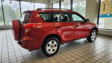 More photos of 2008 Toyota RAV4 at Jay Wolfe Auto Outlet, MO