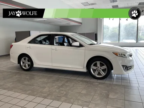 Black 2013 Toyota Camry SE for sale in Kansas City, MO