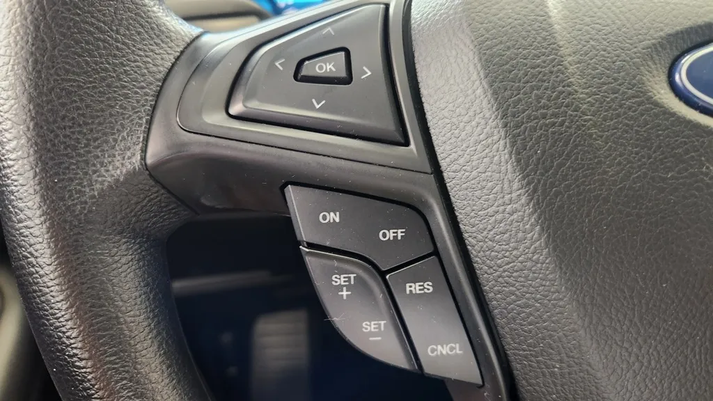 2020 Ford Edge SE photo 18