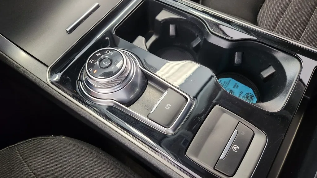 2020 Ford Edge SE photo 12