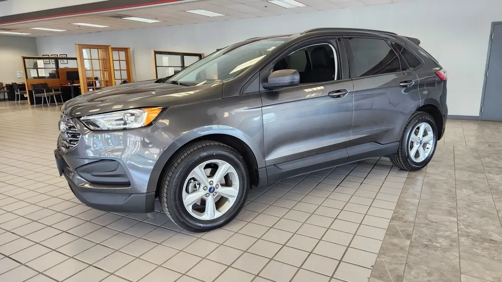 2020 Ford Edge SE photo 15