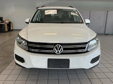 Photos of 2016 Volkswagen Tiguan S for sale in Kansas City, MO at Jay Wolfe Auto Outlet