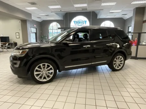 Another view of 2016 Ford Explorer Limited for sale in Kansas City, MO at Jay Wolfe Auto Outlet
