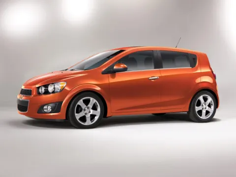 White 2015 Chevrolet Sonic LTZ for sale in Kansas City, MO