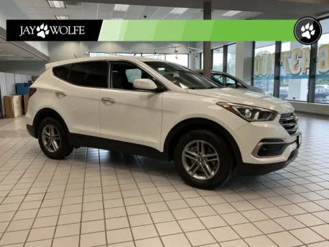 White 2018 Hyundai Santa Fe Sport 2.4 Base for sale in Kansas City, MO