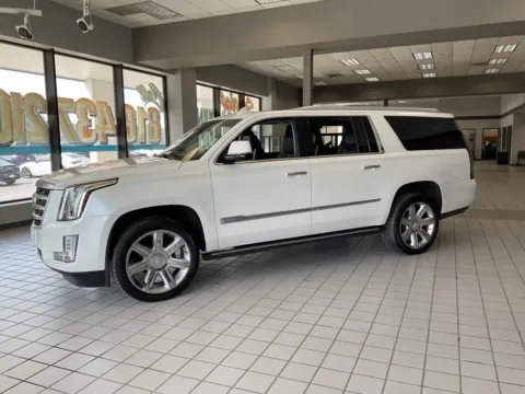 Another view of 2016 Cadillac Escalade ESV Premium for sale in Kansas City, MO at Jay Wolfe Auto Outlet