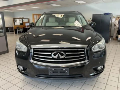 Photos of 2013 INFINITI JX35 for sale in Kansas City, MO at Jay Wolfe Auto Outlet