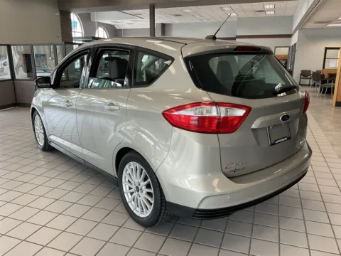 More photos of 2015 Ford C-Max Hybrid SE at Jay Wolfe Auto Outlet, MO
