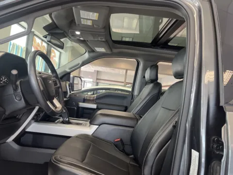 More photos of 2018 Ford F-150 Lariat at Jay Wolfe Auto Outlet, MO