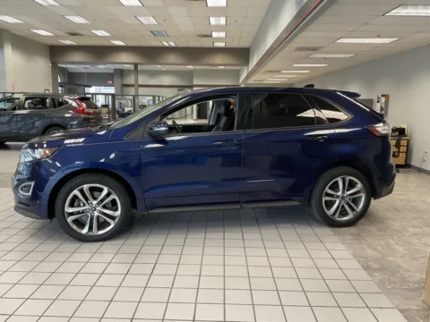 More photos of 2016 Ford Edge Sport at Jay Wolfe Auto Outlet, MO