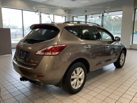 More photos of 2011 Nissan Murano SL at Jay Wolfe Auto Outlet, MO
