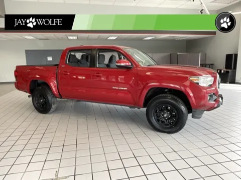 Green 2021 Toyota Tacoma SR5 for sale in Kansas City, MO