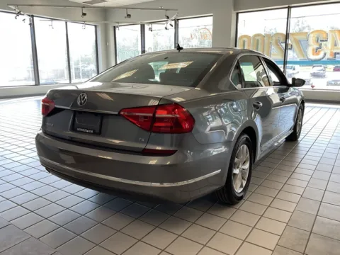 More photos of 2016 Volkswagen Passat 1.8T S at Jay Wolfe Auto Outlet, MO