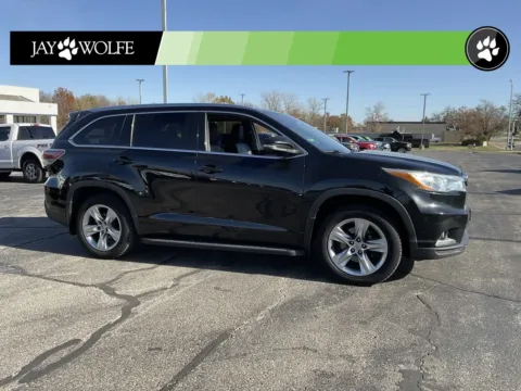 Black 2015 Toyota Highlander Limited for sale in Kansas City, MO