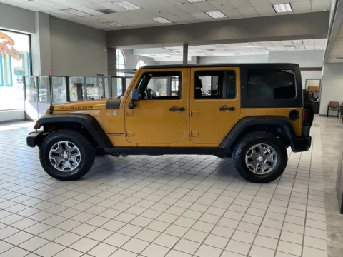 More photos of 2014 Jeep Wrangler Unlimited Rubicon at Jay Wolfe Auto Outlet, MO