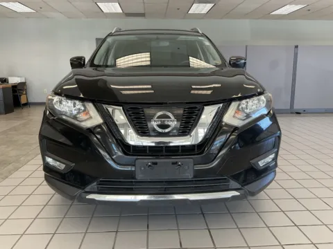 Photos of 2017 Nissan Rogue SV for sale in Kansas City, MO at Jay Wolfe Auto Outlet