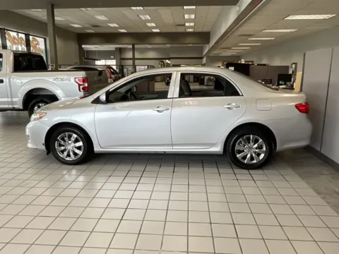 More photos of 2010 Toyota Corolla LE at Jay Wolfe Auto Outlet, MO