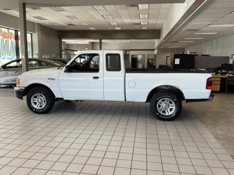 More photos of 2004 Ford Ranger at Jay Wolfe Auto Outlet, MO