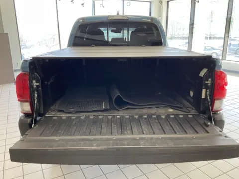 More photos of 2019 Toyota Tacoma TRD Off-Road at Jay Wolfe Auto Outlet, MO