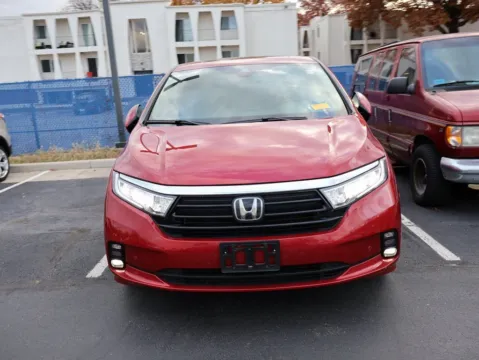 Photos of 2023 Honda Odyssey Elite for sale in Kansas City, MO at Jay Wolfe Honda