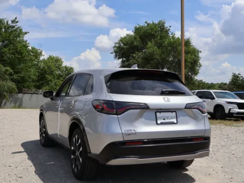 More photos of 2026 Honda HR-V EX-L at Jay Wolfe Honda, MO