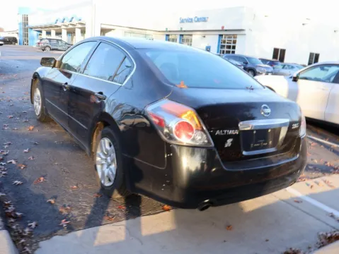 More photos of 2012 Nissan Altima 2.5 S at Jay Wolfe Honda, MO