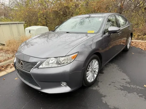 Another view of 2015 Lexus ES 350 for sale in Kansas City, MO at Jay Wolfe Honda