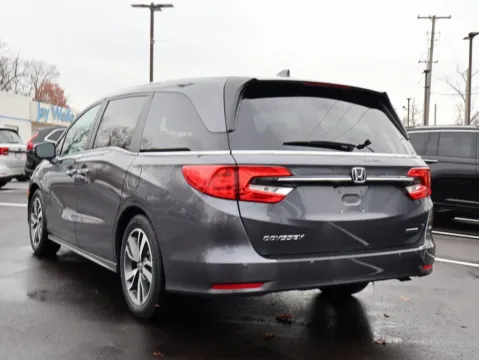 More photos of 2023 Honda Odyssey Touring at Jay Wolfe Honda, MO