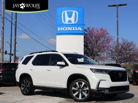 White 2025 Honda Pilot Touring for sale in Kansas City, MO