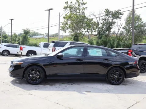 Another view of 2025 Honda Accord Sedan SE for sale in Kansas City, MO at Jay Wolfe Honda