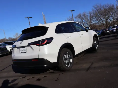 More photos of 2026 Honda HR-V LX at Jay Wolfe Honda, MO