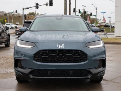 Photos of 2026 Honda HR-V EX-L for sale in Kansas City, MO at Jay Wolfe Honda