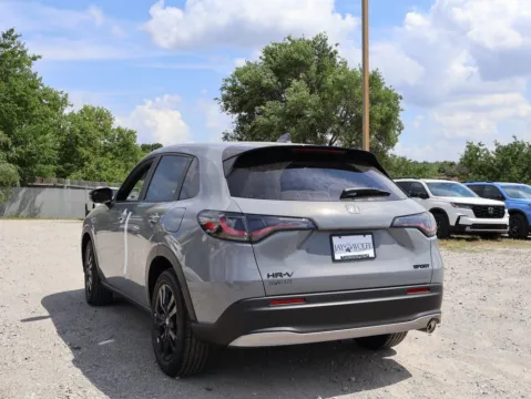 More photos of 2026 Honda HR-V EX-L at Jay Wolfe Honda, MO