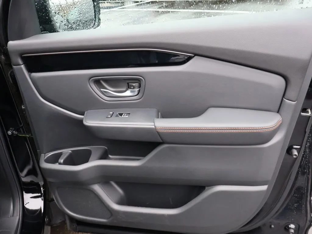 2025 Honda Pilot TrailSport - Photo 11