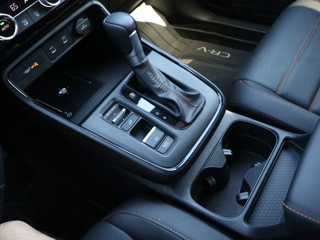 2026 Honda CR-V Sport Touring - Photo 25