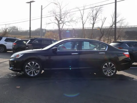More photos of 2015 Honda Accord Sedan Sport at Jay Wolfe Honda, MO