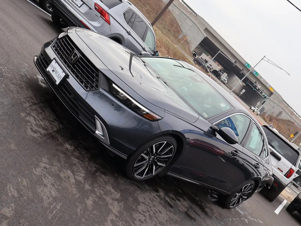 2023 Honda Accord Hybrid Touring