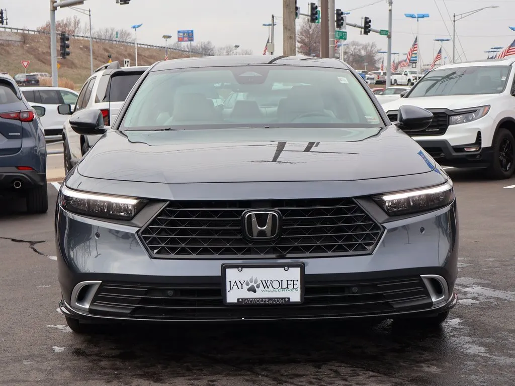 2023 Honda Accord Hybrid Touring