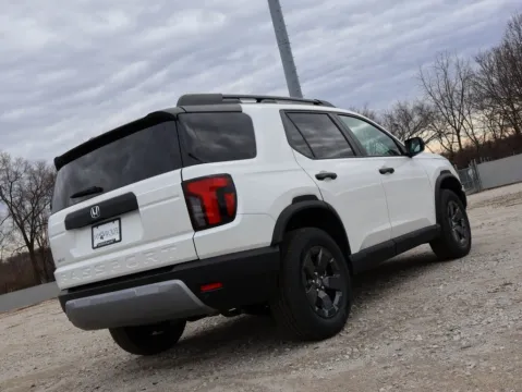 More photos of 2026 Honda Passport RTL at Jay Wolfe Honda, MO