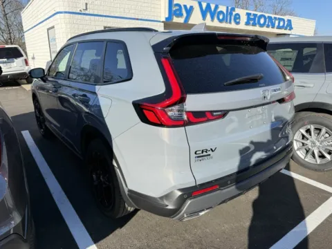 More photos of 2026 Honda CR-V Hybrid Sport Touring at Jay Wolfe Honda, MO