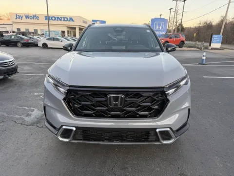 Photos of 2023 Honda CR-V Hybrid Sport Touring for sale in Kansas City, MO at Jay Wolfe Honda