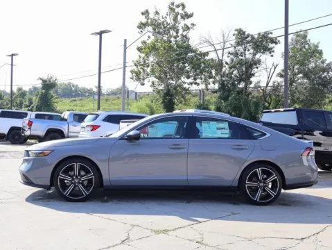 More photos of 2025 Honda Accord Hybrid Sport at Jay Wolfe Honda, MO