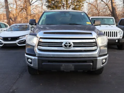 Photos of 2017 Toyota Tundra SR5 for sale in Kansas City, MO at Jay Wolfe Honda