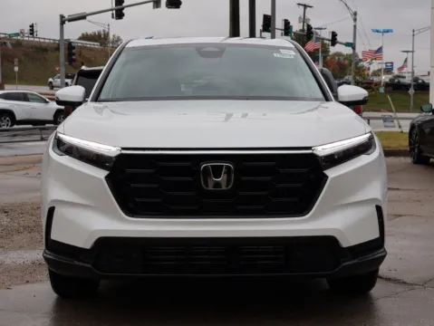 Photos of 2026 Honda HR-V EX-L for sale in Kansas City, MO at Jay Wolfe Honda