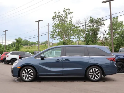 More photos of 2026 Honda Odyssey EX-L at Jay Wolfe Honda, MO
