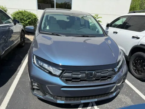Photos of 2026 Honda Odyssey EX-L for sale in Kansas City, MO at Jay Wolfe Honda