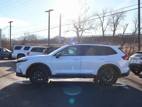Another view of 2026 Honda CR-V Hybrid Sport-L for sale in Kansas City, MO at Jay Wolfe Honda